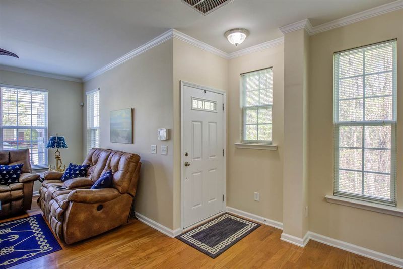 5211 Moonview Ct, Raleigh, NC 27606