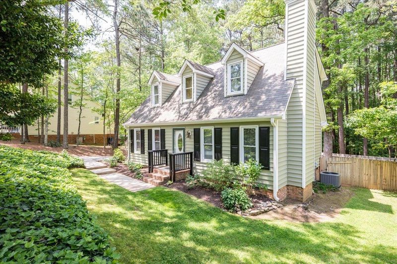 5211 Pickford Pl, Durham, NC 27703