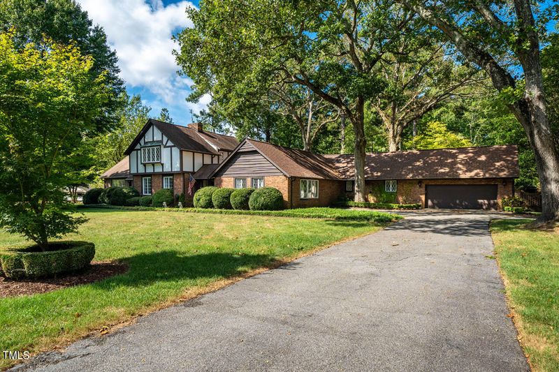 5212 Dutchman Dr, Raleigh, NC 27606