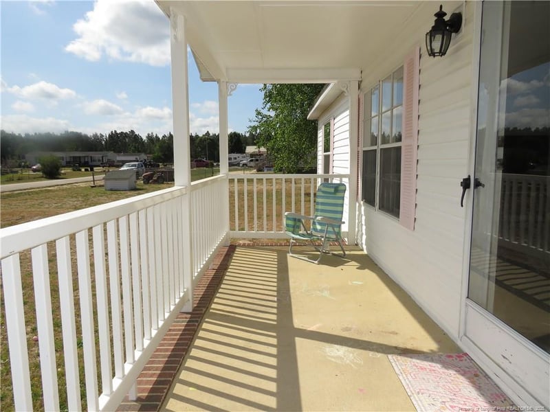 5212 Perry Oliver Dr, Hope Mills, NC 28348