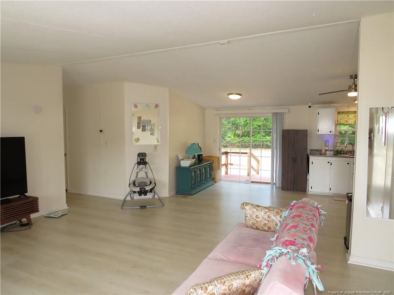 5212 Perry Oliver Dr, Hope Mills, NC 28348