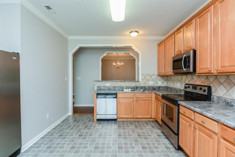5212 Portside Ln, Raleigh, NC 27610