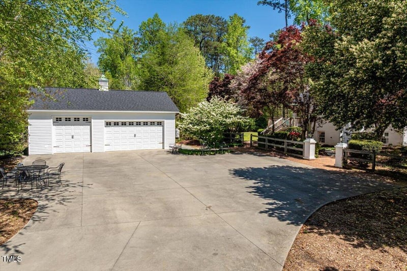 5212 Theys Rd, Raleigh, NC 27606