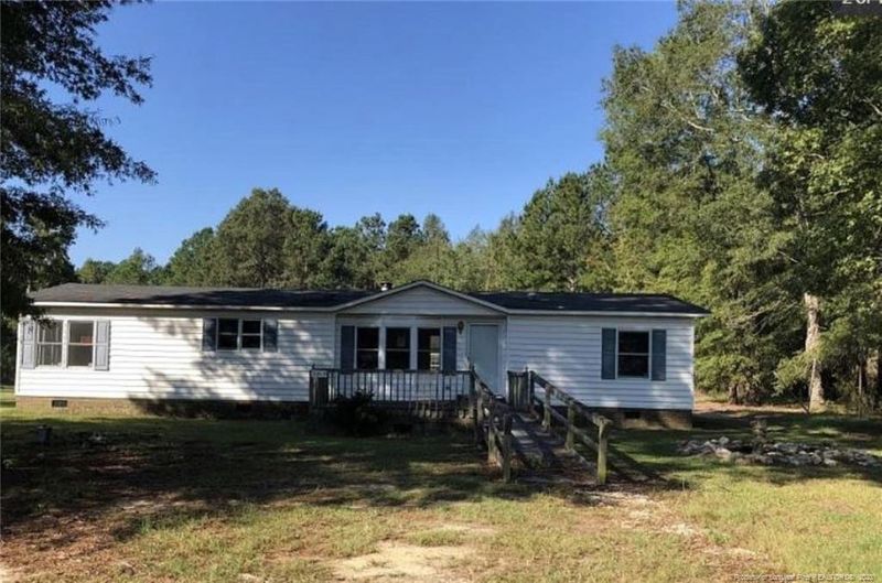 5212 Titan Roberts Rd, Erwin, NC 28339