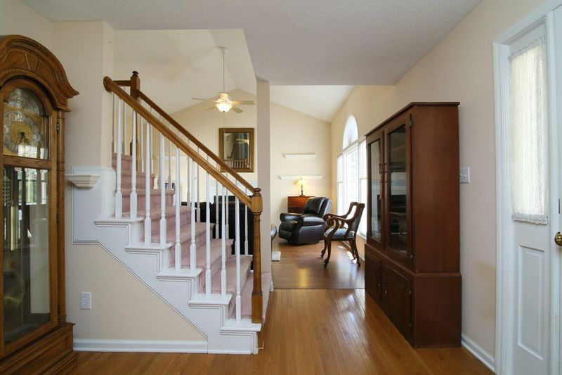 5213 Blakeley Ln, Raleigh, NC 27613