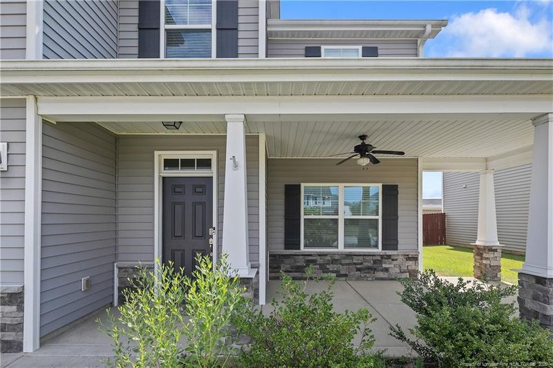 5213 Whiskery Ln, Hope Mills, NC 28348