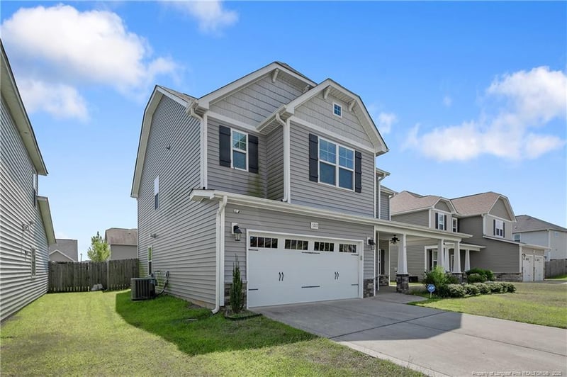 5213 Whiskery Ln, Hope Mills, NC 28348