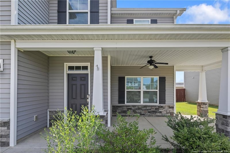 5213 Whiskery Ln, Hope Mills, NC 28348
