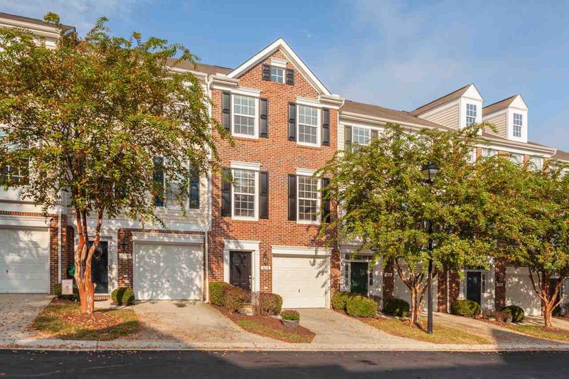 5214 Echo Ridge Rd, Raleigh, NC 27612