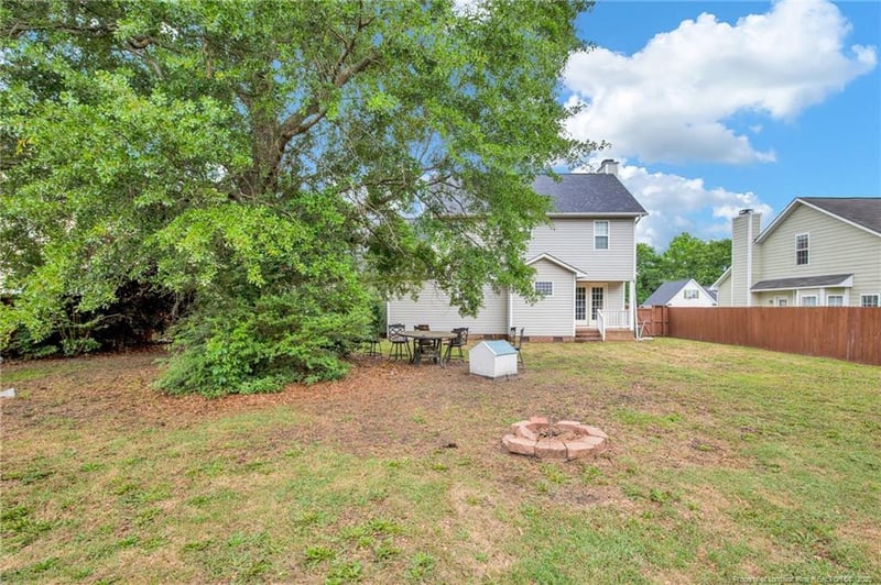 5215 Ahoskie Dr, Hope Mills, NC 28348