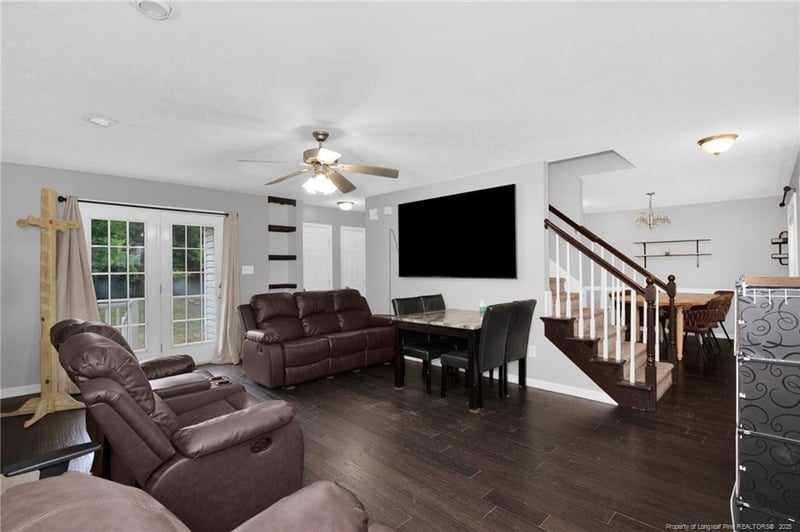 5215 Ahoskie Dr, Hope Mills, NC 28348