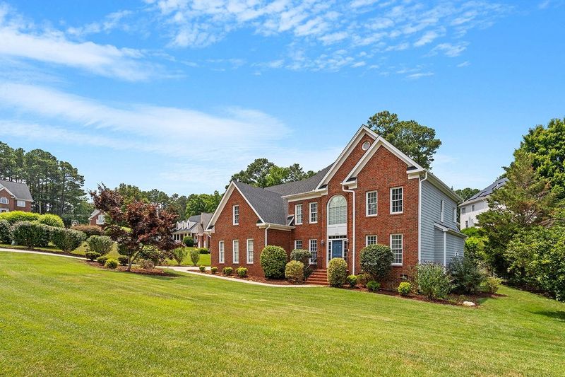 5215 Tallowtree Dr, Raleigh, NC 27613