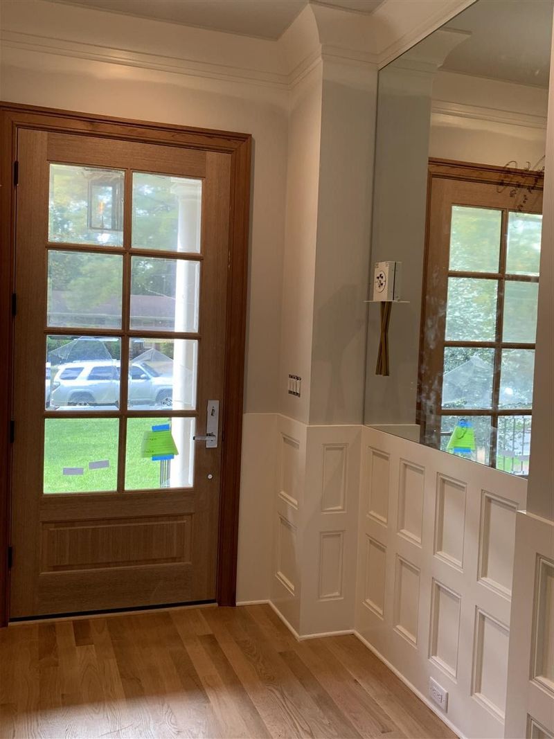 5216 Collingswood Dr, Raleigh, NC 27609