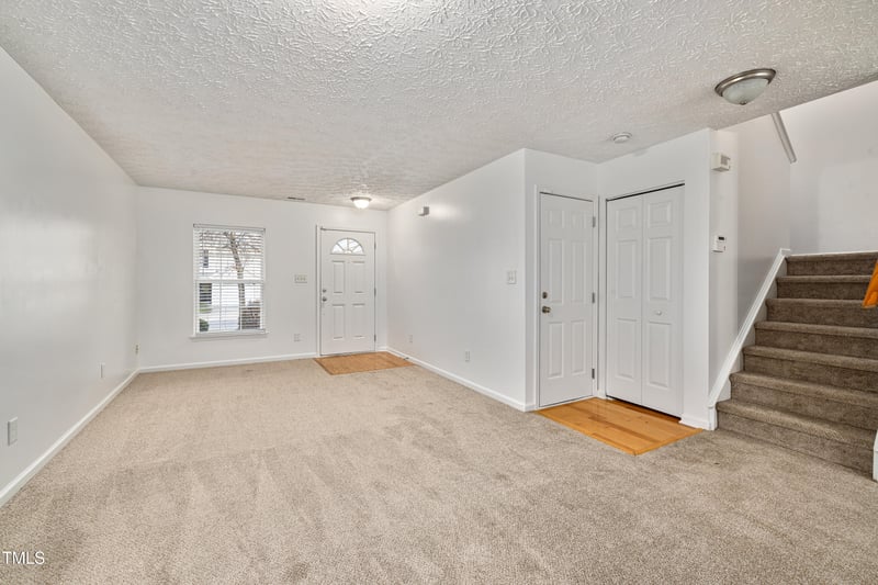 5216 Dilbagh Dr, Durham, NC 27703