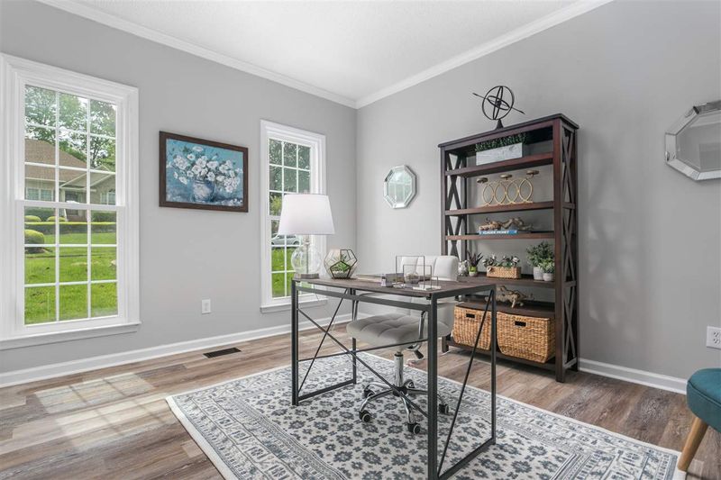 5216 Easthorpe Dr, Raleigh, NC 27613