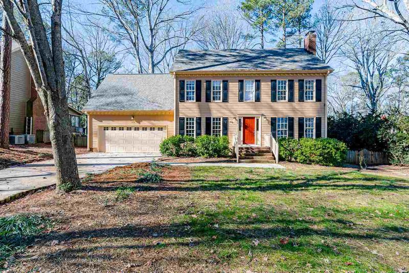 5216 Oaks Dr, Fuquay Varina, NC 27526