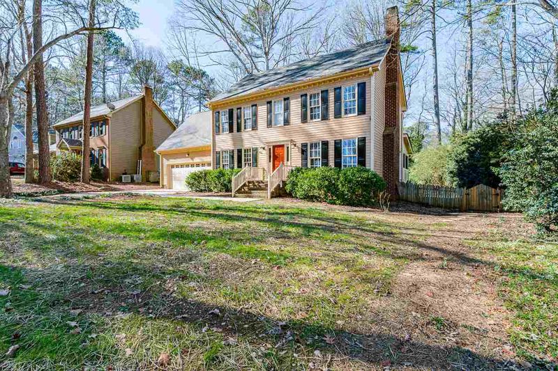 5216 Oaks Dr, Fuquay Varina, NC 27526