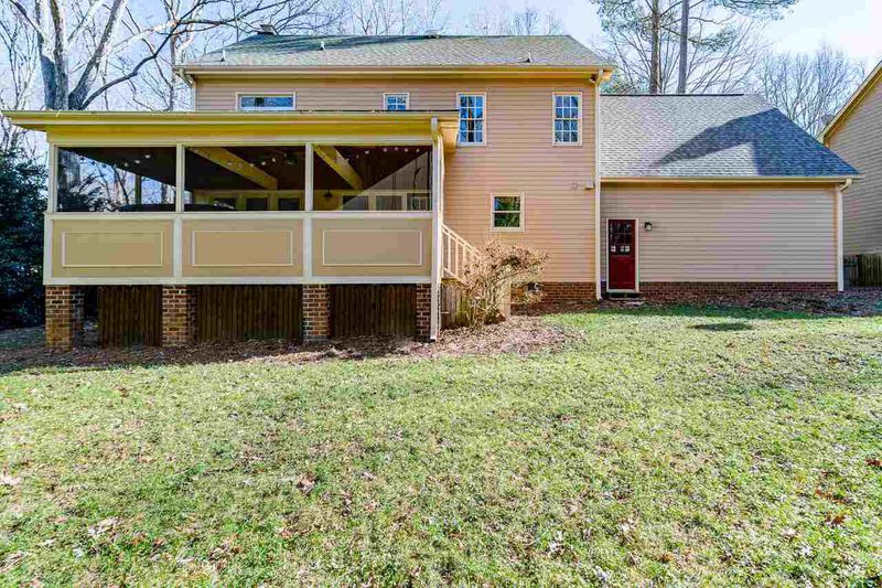 5216 Oaks Dr, Fuquay Varina, NC 27526