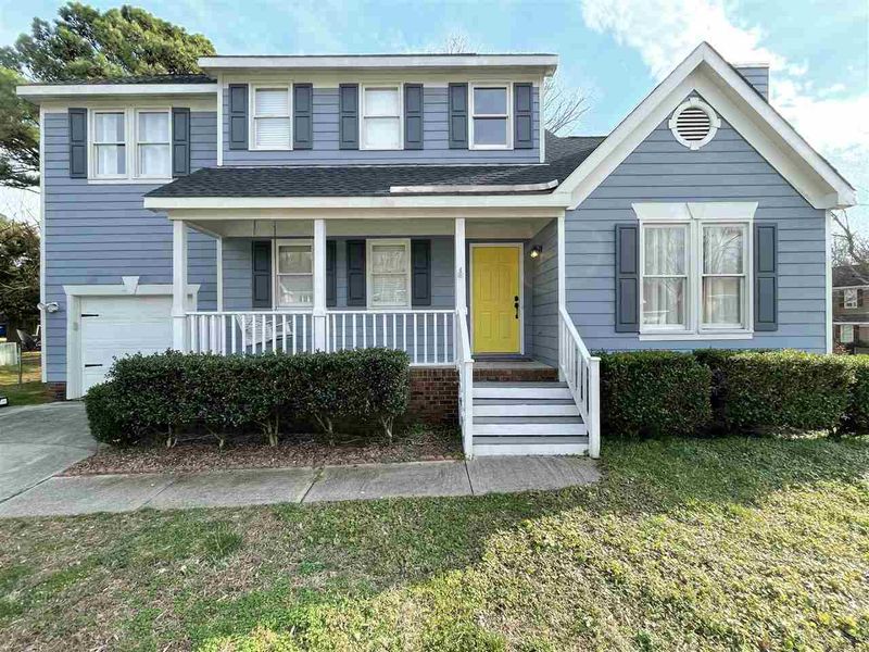 5216 Ryegrass Ct, Raleigh, NC 27610