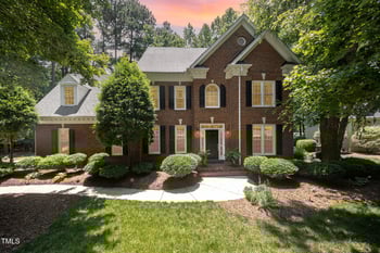 5216 Sunset Fairways Dr, Holly Springs, NC 27540