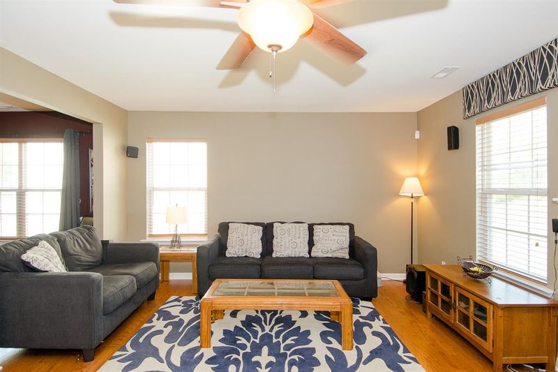 5217 Heather Ridge Ln, Raleigh, NC 27610