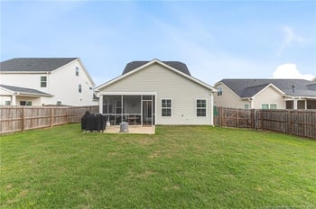 5217 Whirlaway Ln, Hope Mills, NC 28348