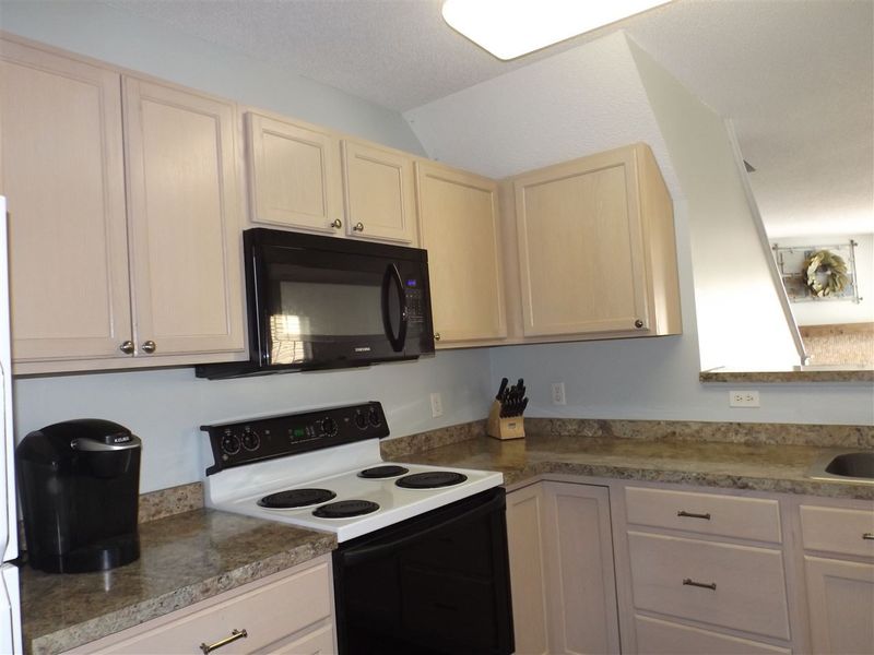 5218 Eagle Trace Dr, Raleigh, NC 27604