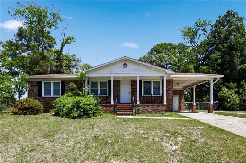5218 Madonna Dr, Fayetteville, NC 28311