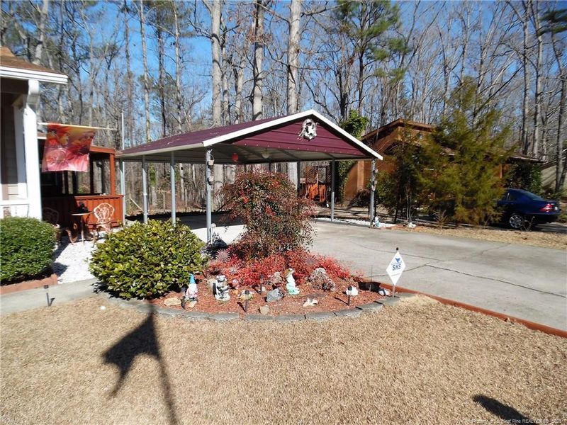 5218 Timber Ridge Dr, Sanford, NC 27332