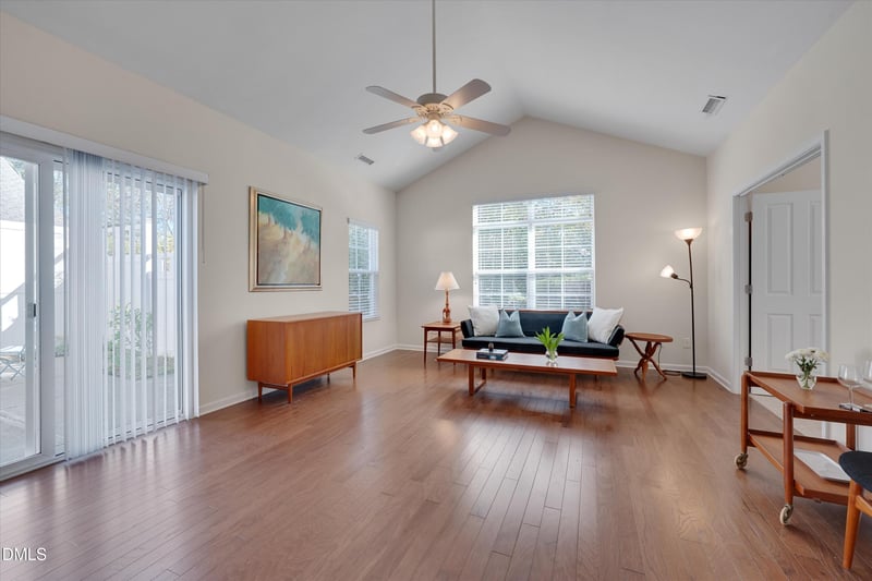 5219 Niagra Dr, Chapel Hill, NC 27517