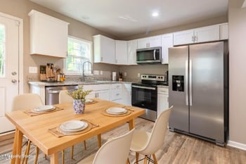 522 Club Blvd, Durham, NC 27704