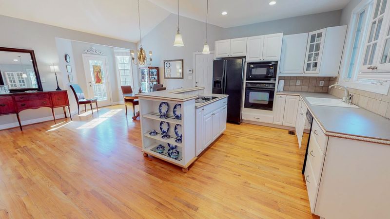 522 Edwin Ct, Roxboro, NC 27573
