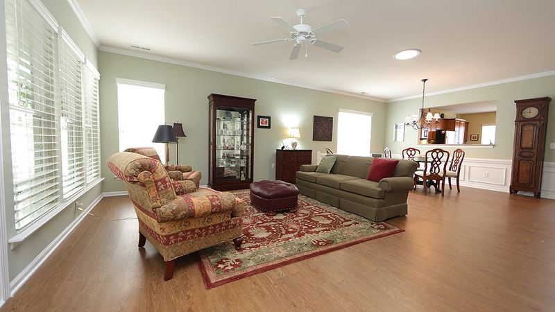 522 Garendon Dr, Cary, NC 27519