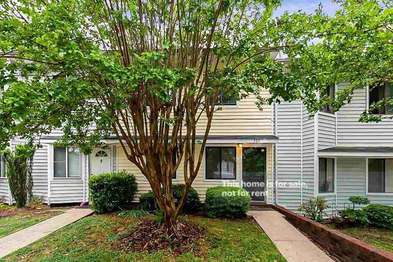 522 Garner Townes Ln, Garner, NC 27529