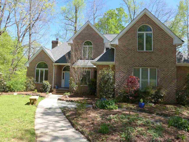 522 Oak Crest Dr, Chapel Hill, NC 27516