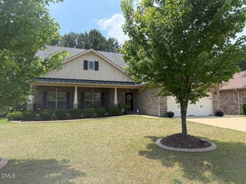 522 Sippihaw Oaks Dr, Fuquay Varina, NC 27526