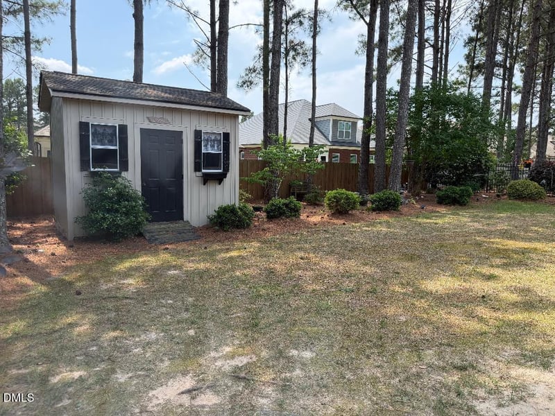 522 Sippihaw Oaks Dr, Fuquay Varina, NC 27526