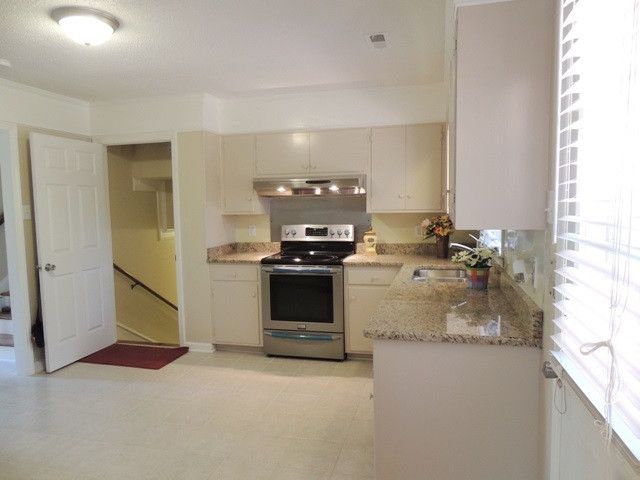 522 Wanda Ridge Dr, Durham, NC 27712