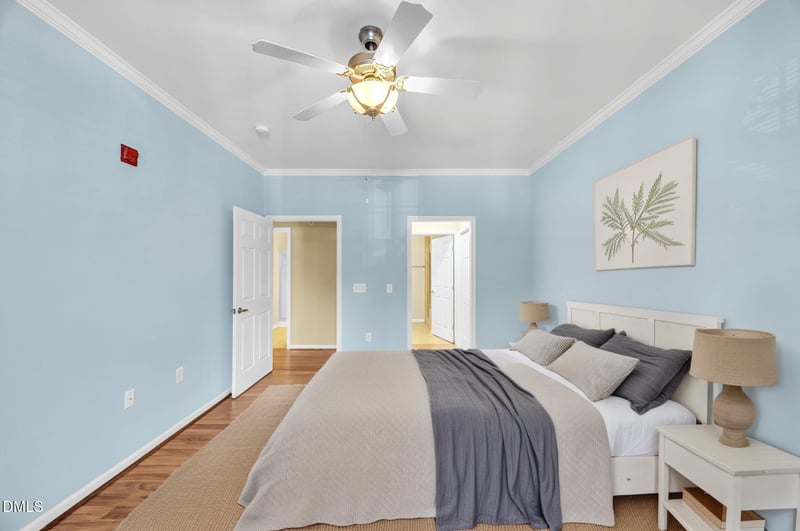 522 Weather Ridge Ln, Cary, NC 27513