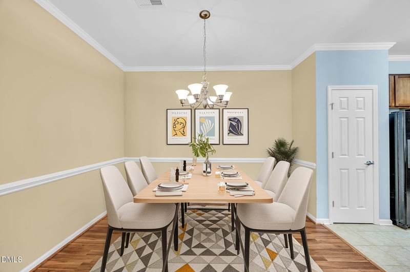 522 Weather Ridge Ln, Cary, NC 27513