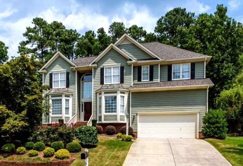 5220 Calverton Dr, Raleigh, NC 27613