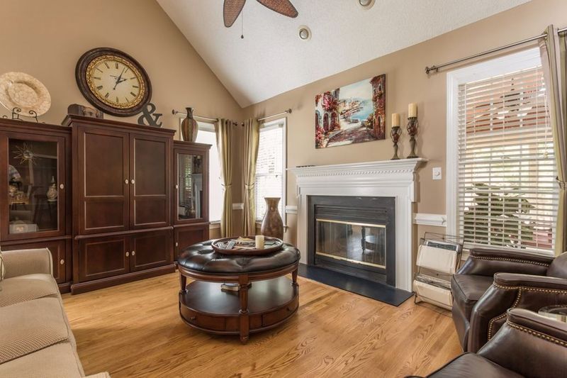 5220 Calverton Dr, Raleigh, NC 27613