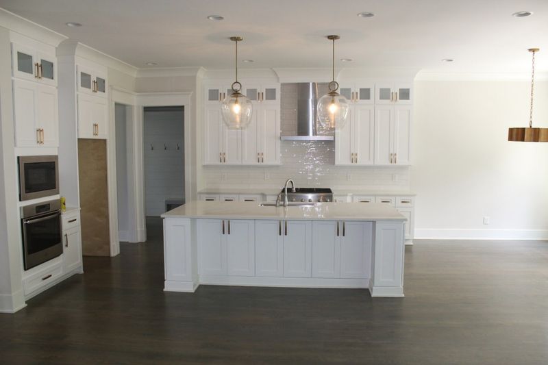 5221 Milner Dr, Raleigh, NC 27606