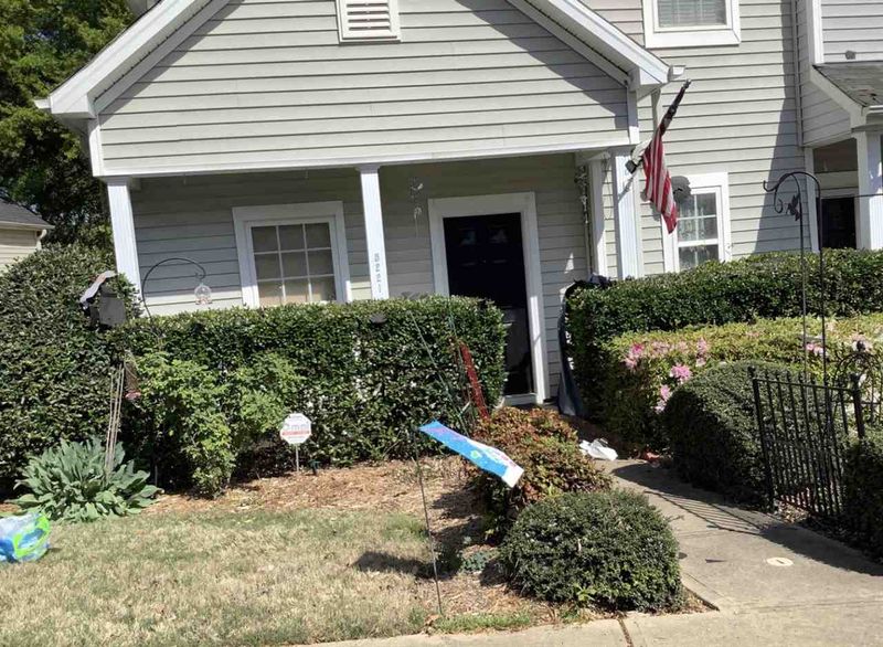 5221 Patuxent Dr, Raleigh, NC 27616