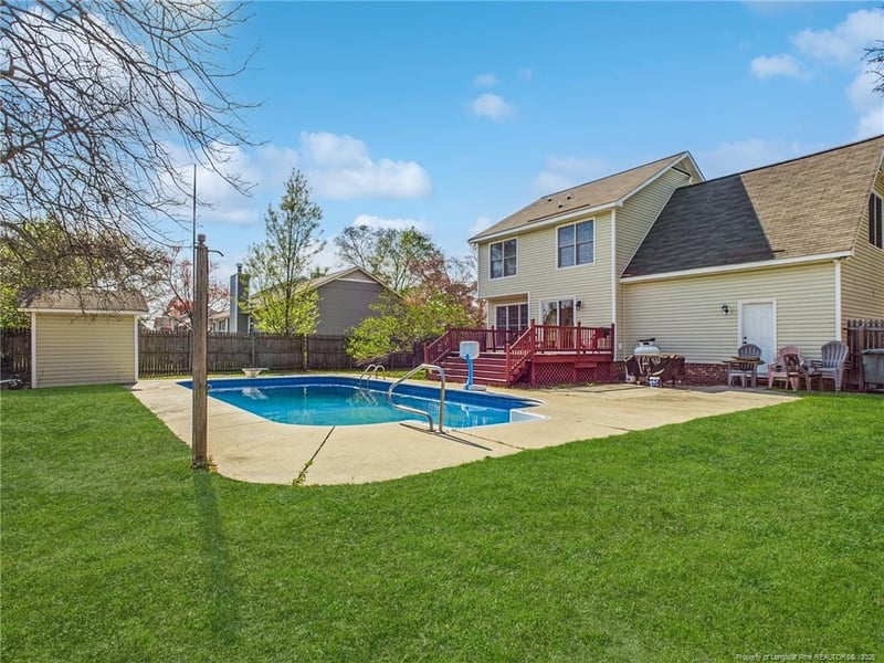 5222 Archer Rd, Hope Mills, NC 28348