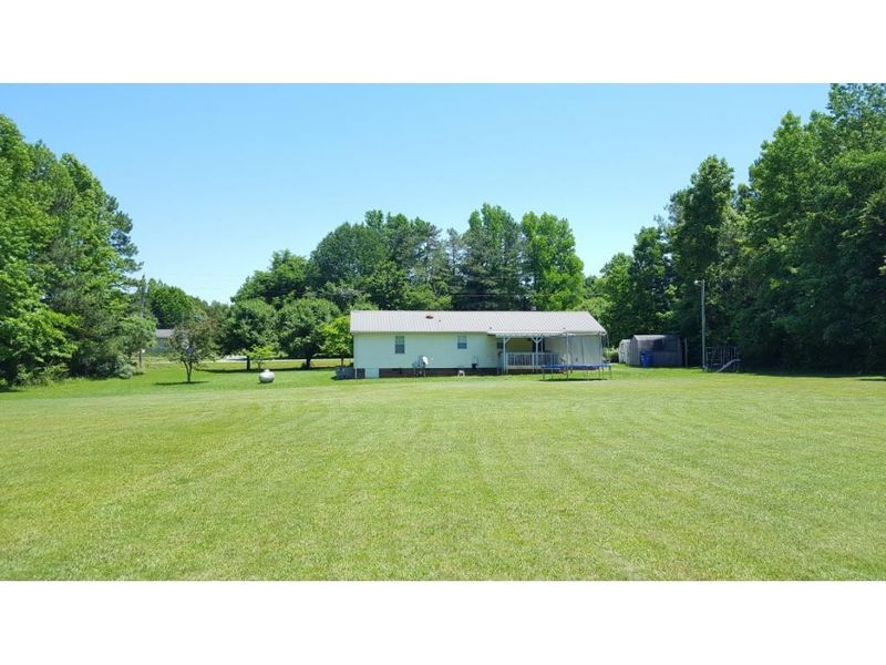 5223 Cox Ln, Liberty, NC 27298
