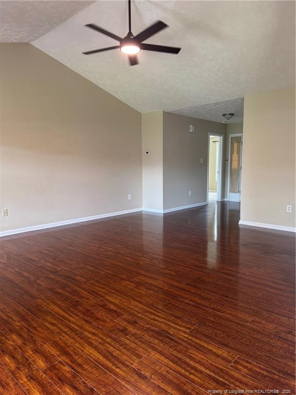 5223 Woodpecker Dr, Hope Mills, NC 28348