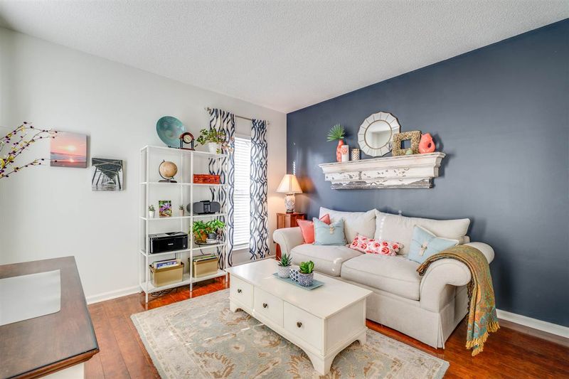 5224 Calverton Dr, Raleigh, NC 27613