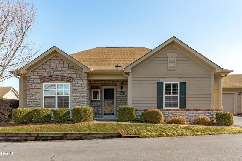 5224 Niagra Dr, Chapel Hill, NC 27517