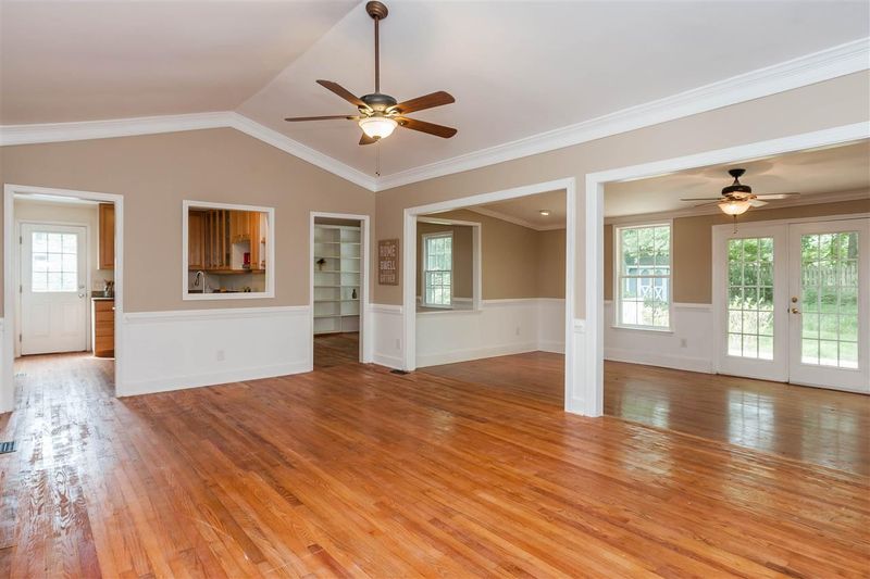 5224 Old Forge Cir, Raleigh, NC 27609